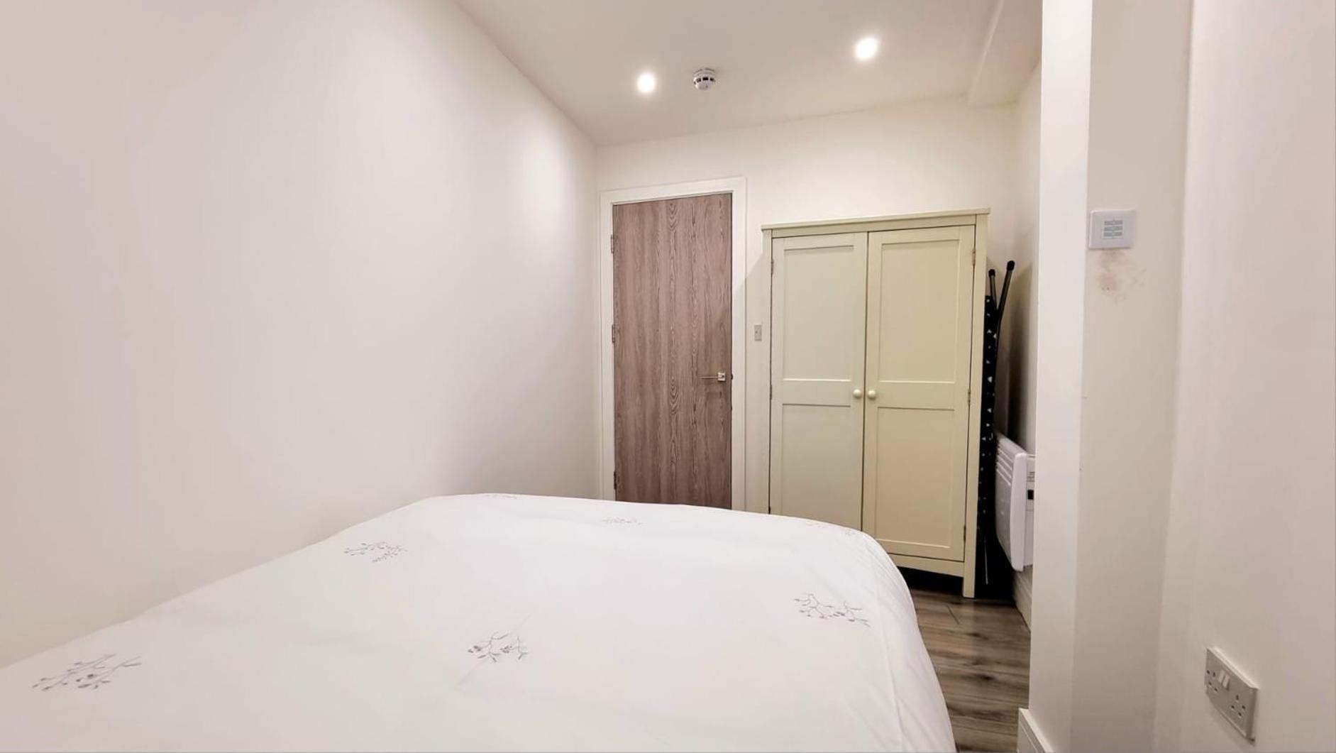 Апартаменты Brand New Flat Close To Turnpike Lane Tube Station *