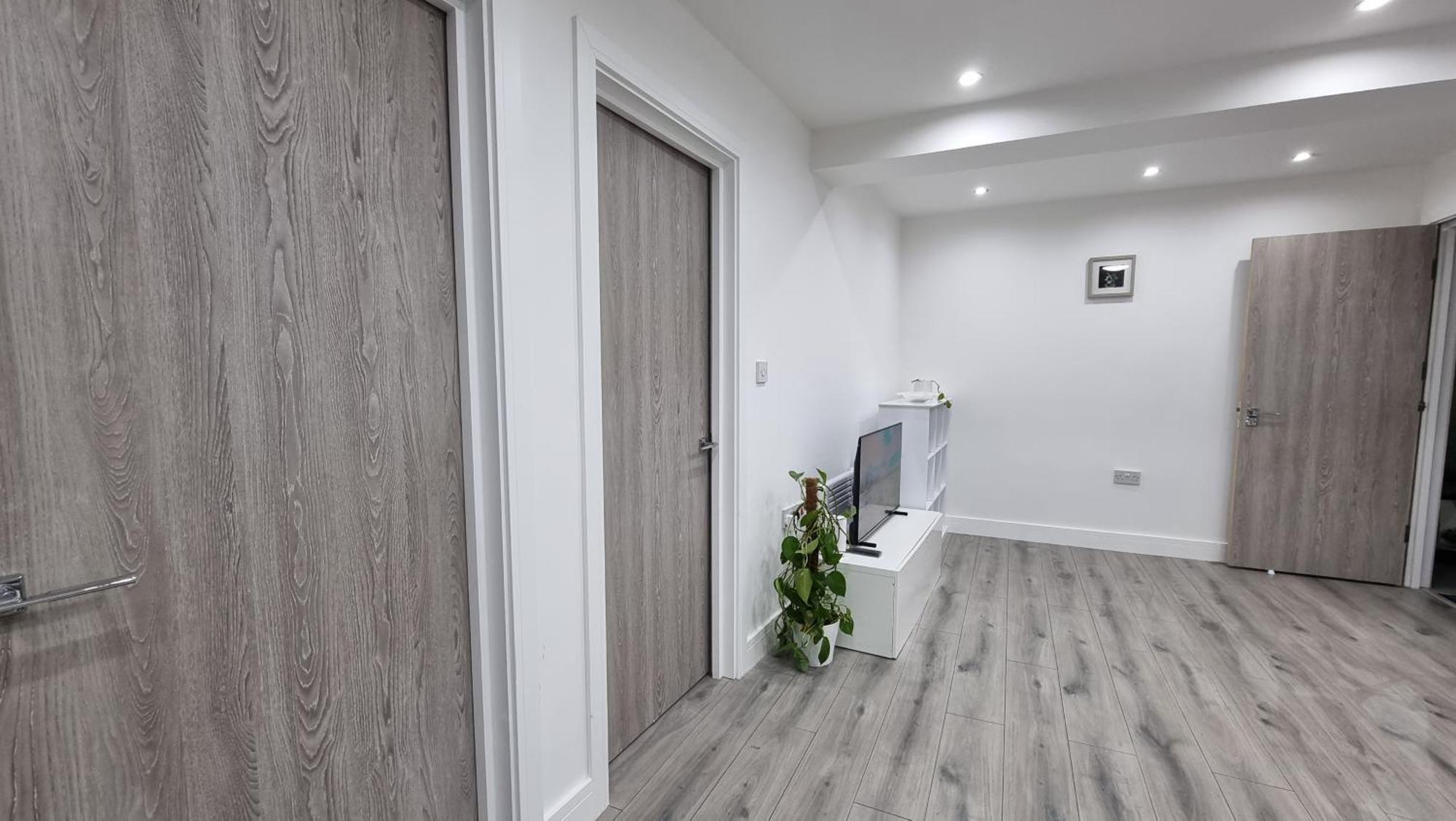 Brand New Flat Close To Turnpike Lane Tube Station Апартаменты